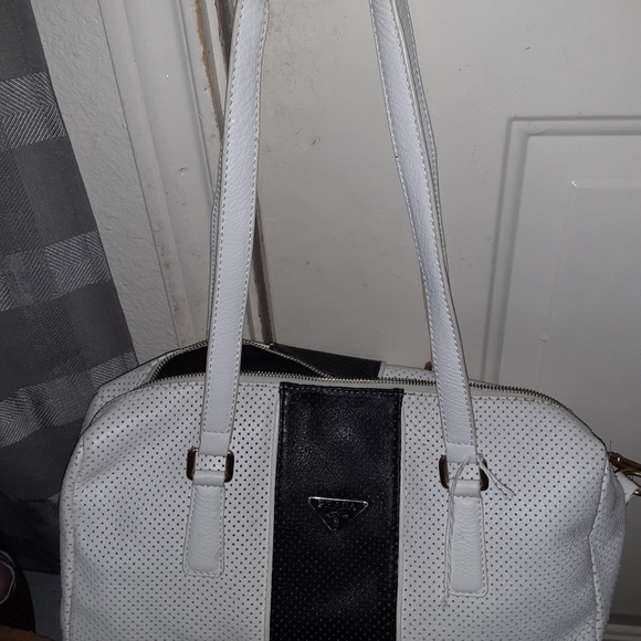 LADIES VINTAGE HANDBAG BY PRADA - Picture 6 of 6